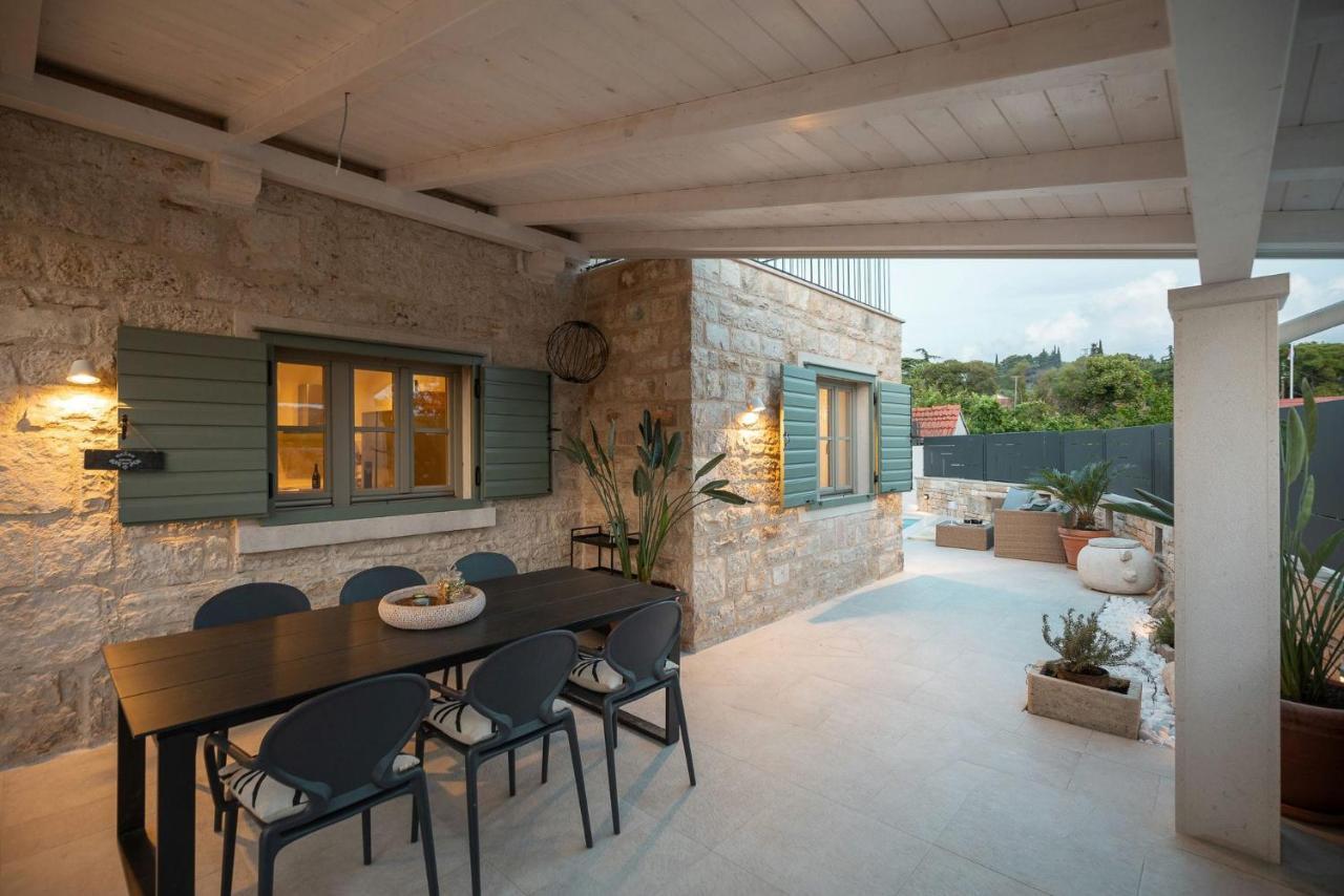 Villa Mara - Casa Rustica Zrnovo Buitenkant foto